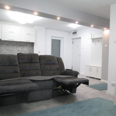 Apartament Sarra Targoviste Eksteriør billede