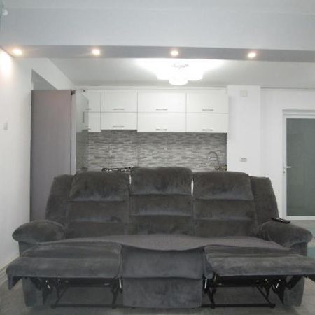 Apartament Sarra Targoviste Eksteriør billede